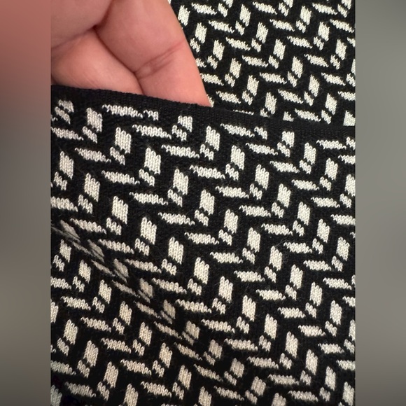 Max Studio Black Ivory Textured Knit Blazer Cardigan Size Medium - Picture 10 of 15